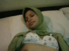 Thai Nudes presents: Indonesian-jilbab entot di hotel